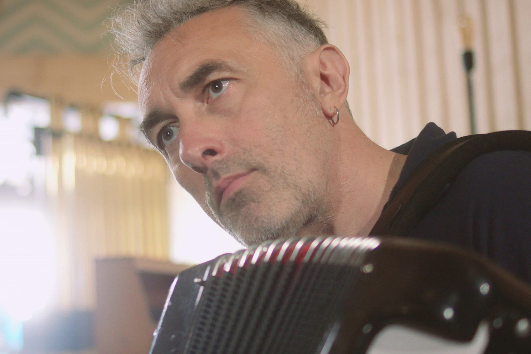 Yann Tiersen shares “Closer” ft Blonde Redhead from new album ‘Portrait’