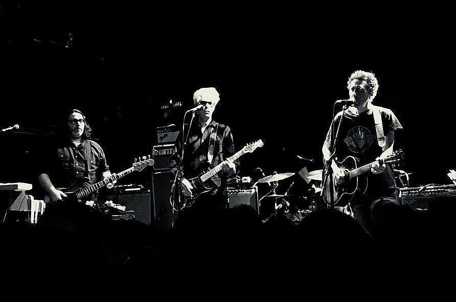 Yo La Tengo Hanukkah Night 3: Jim Jarmusch, Jon Benjamin & more  (pics, setlist, video)