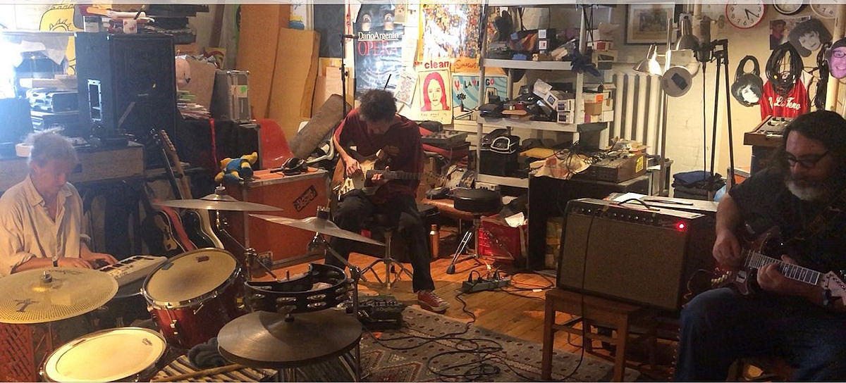 Yo La Tengo join Bandcamp, sharing new tracks