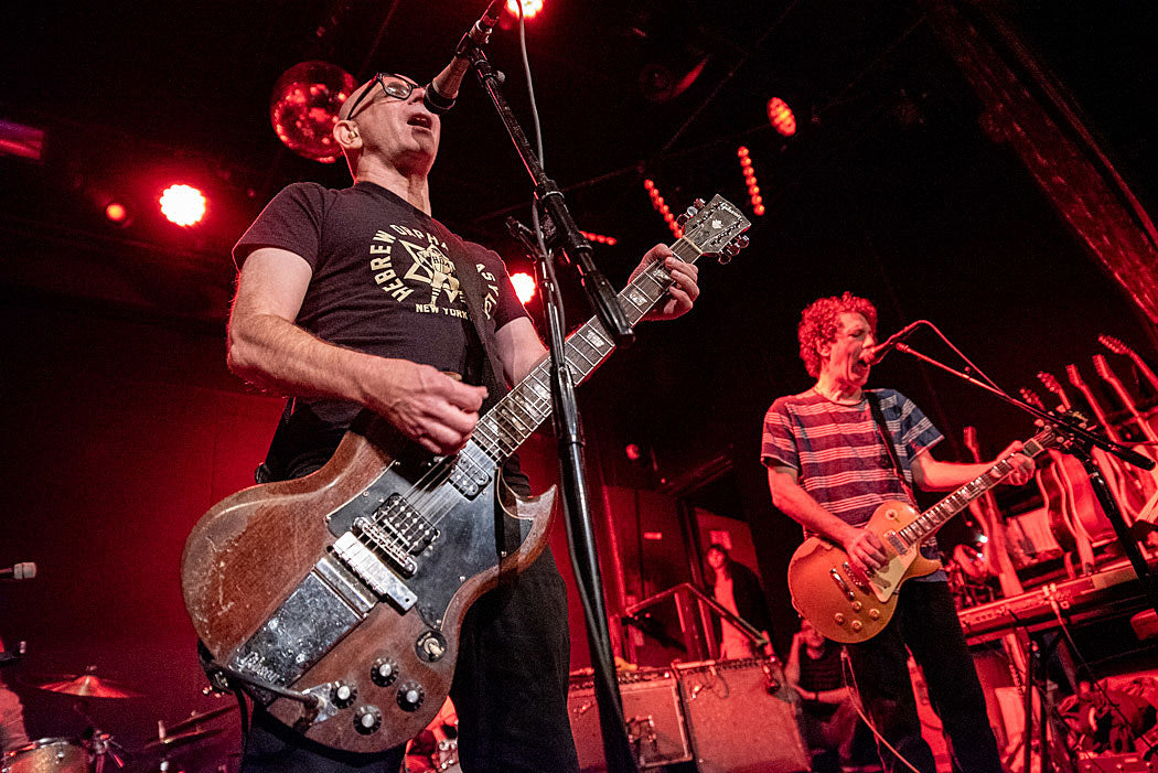 Yo La Tengo’s 2019 Hanukkah run kicked off with Fred Armisen, Greg Hetson & more (pics, video, setlist)