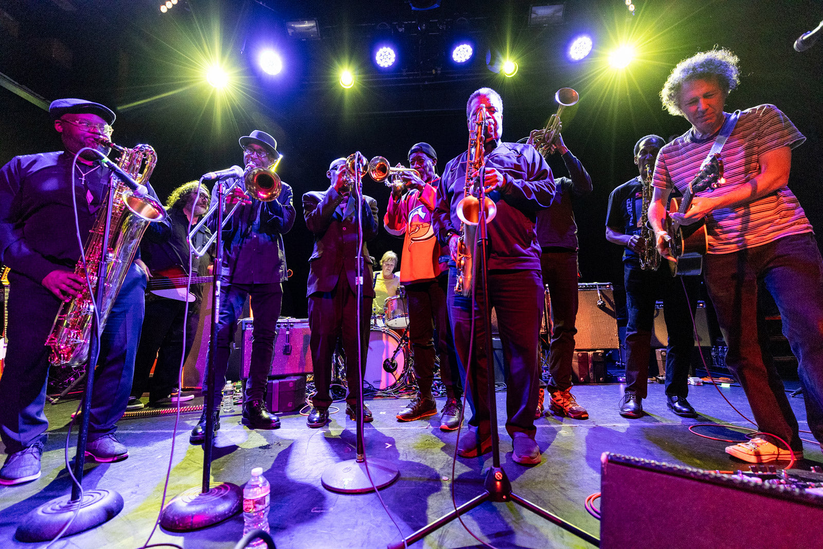 Yo La Tengo Hanukkah Night 7 (NYE): Sun Ra Arkestra, Dave Hill & more (pics, video, setlist)