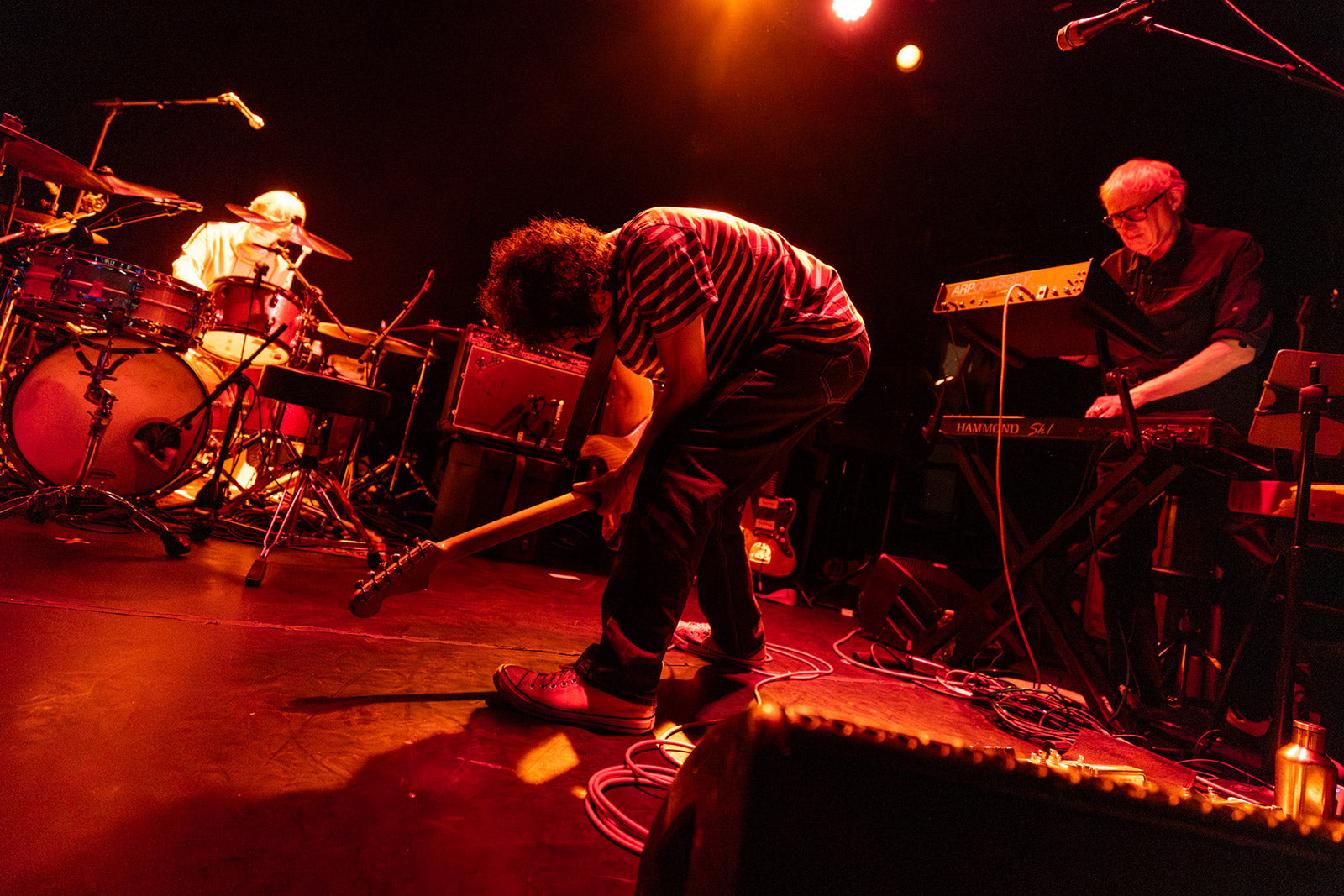 Yo La Tengo had Scrawl, Ana Gasteyer, Joe McGinty & Gary Gulman for Hanukkah Night 3 (pics, setlist)