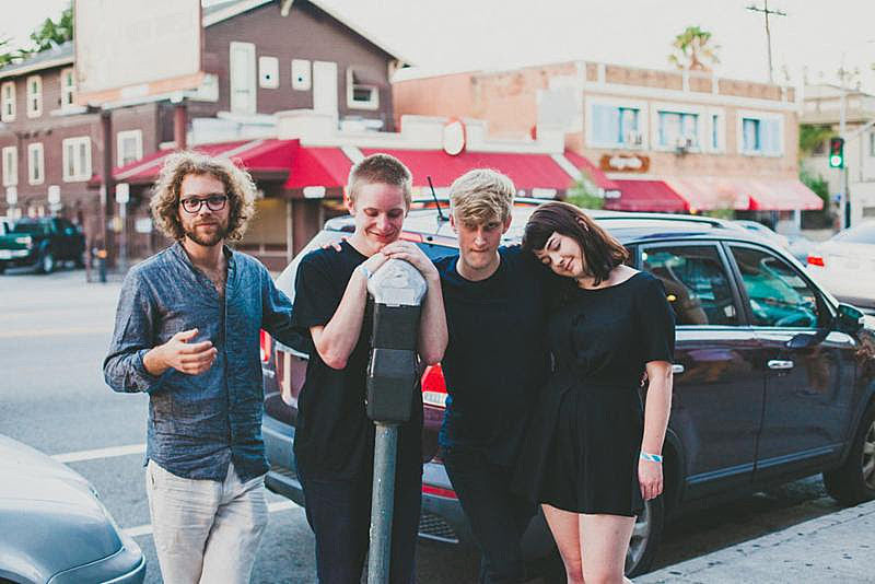 Yumi Zouma share “Champagne Supernova” & “She’s Electric” from Oasis covers album