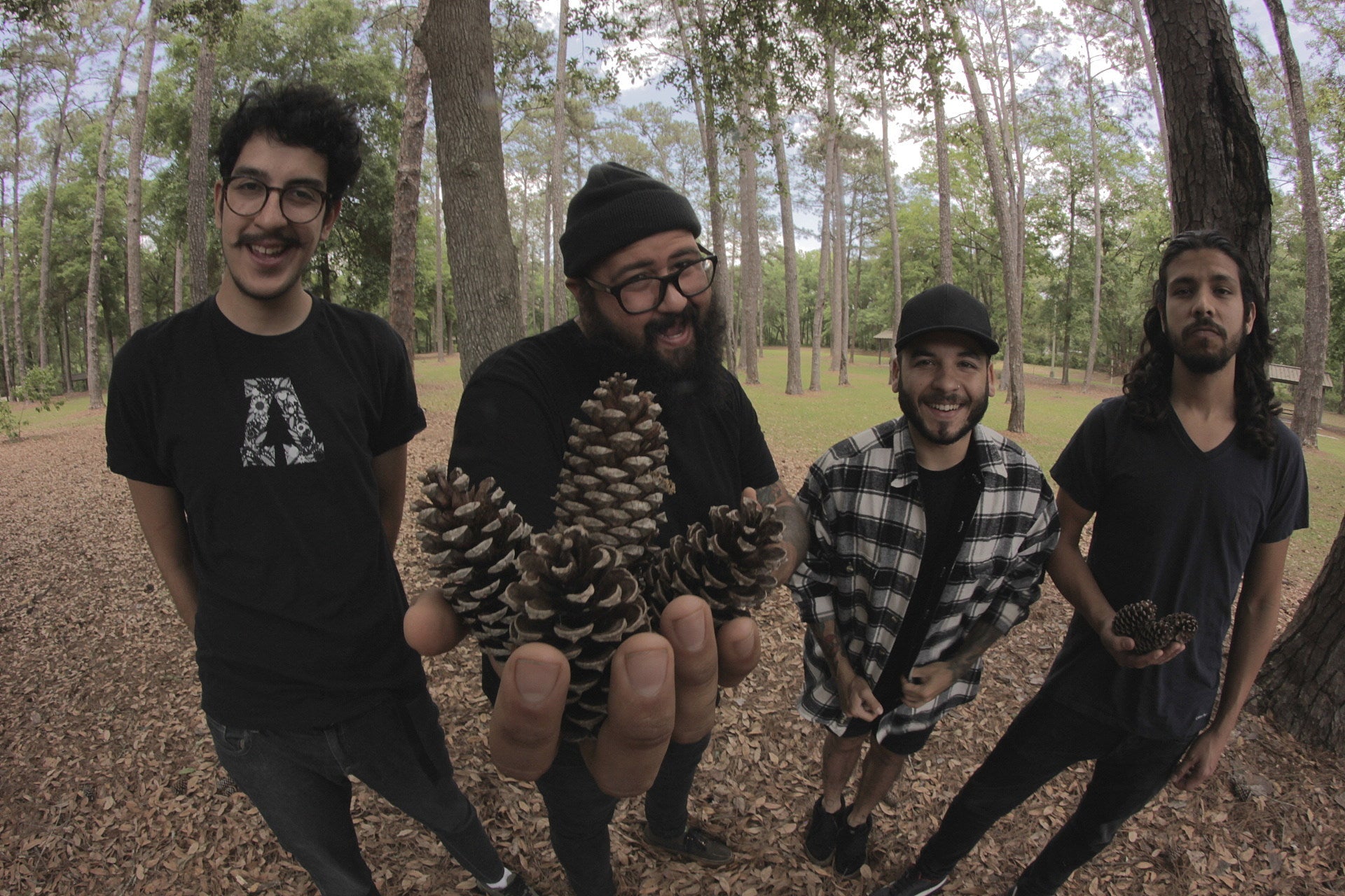 Zeta share “Resignar,” going on US tour, playing The Fest