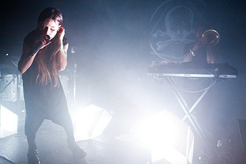 Zola Jesus played her first of two Saint Vitus shows with Deradoorian (pics), doing it again tonight w/ UNIFORM