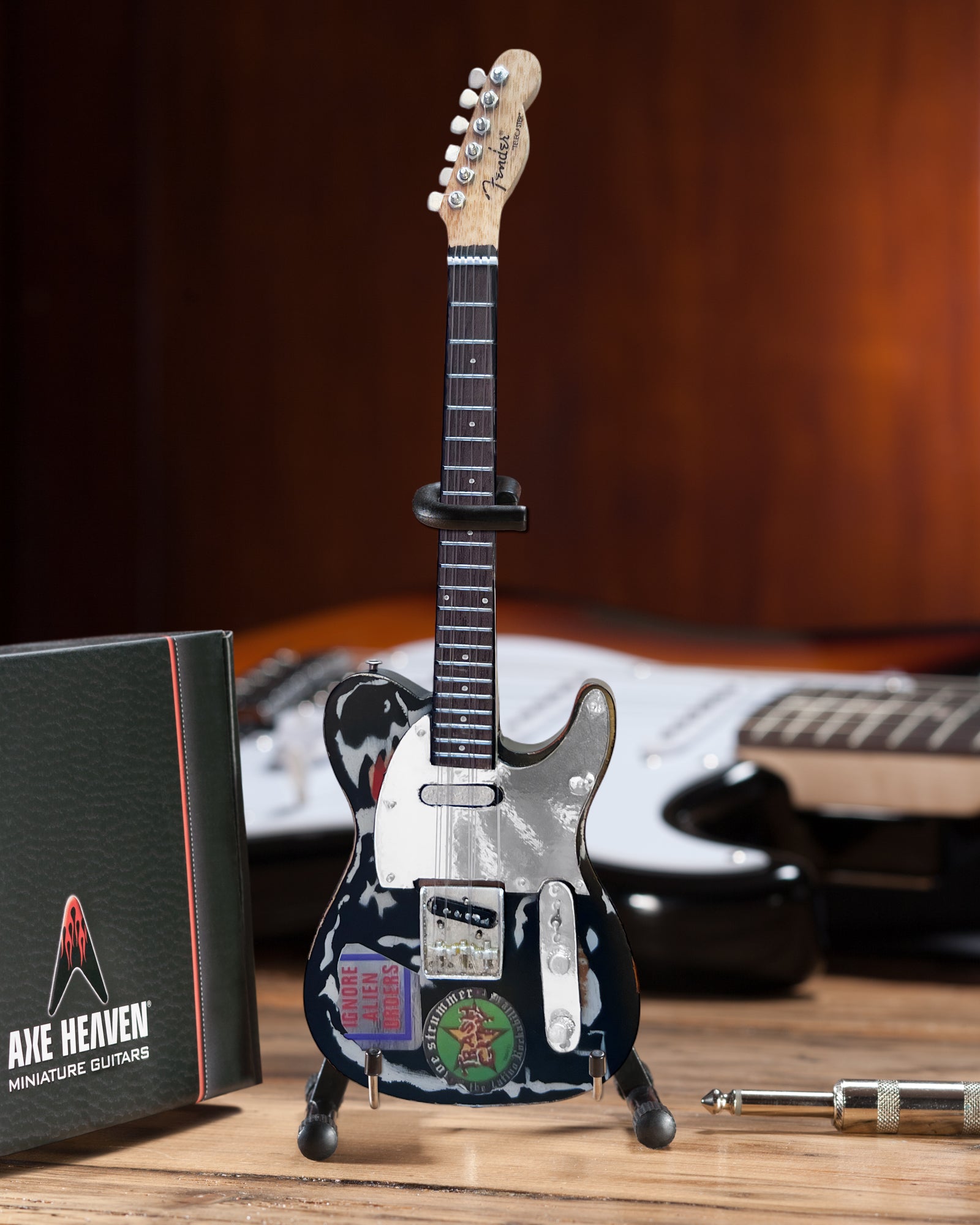 OFFICIALLY LICENSED JOE STRUMMER FENDER™ TELECASTER™ SIGNATURE RELIC M