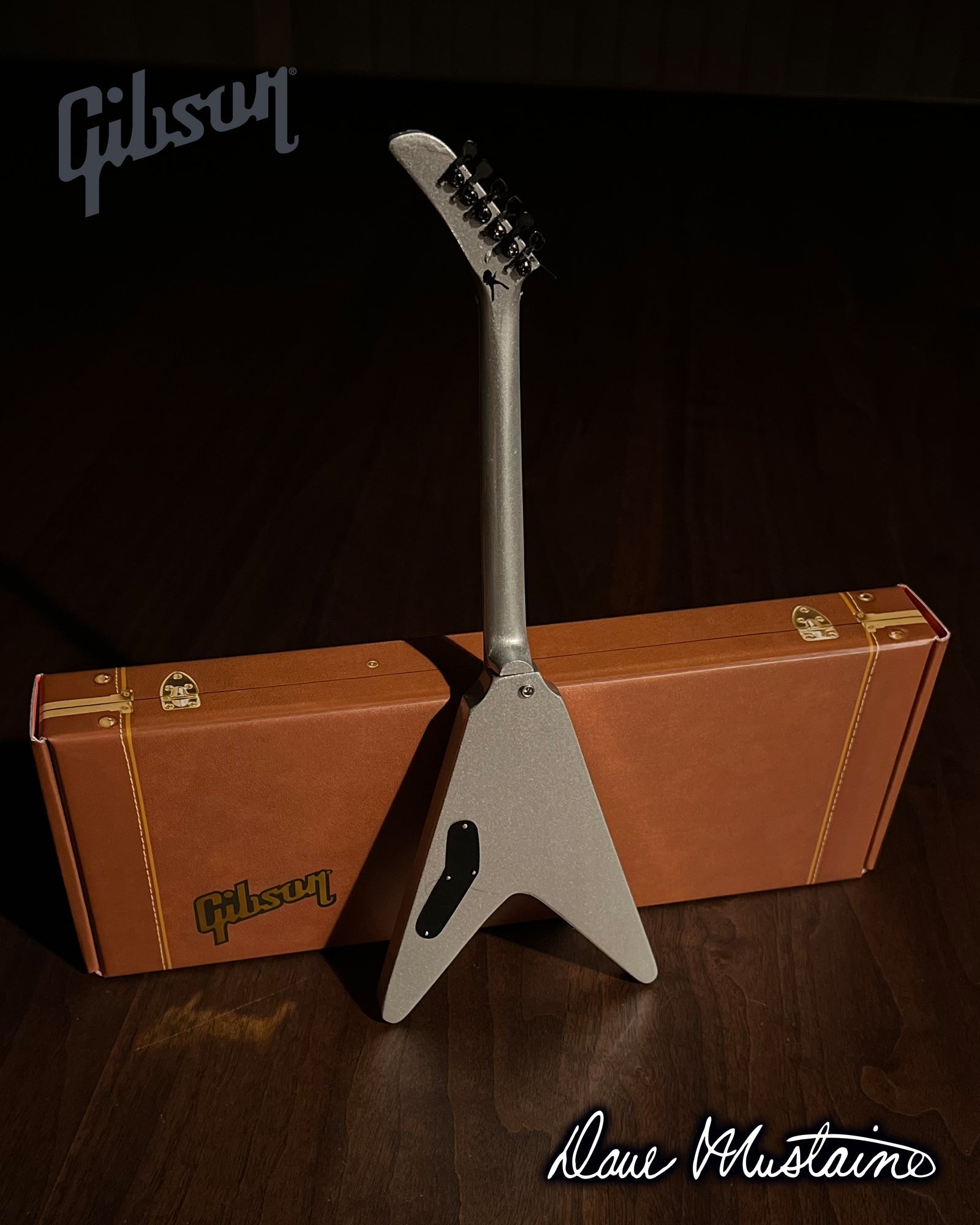 DAVE MUSTAINE SIGNATURE GIBSON FLYING V SET OF 2 MINI GUITAR COLLECTION - RUST IN PEACE & SILVER METALLIC