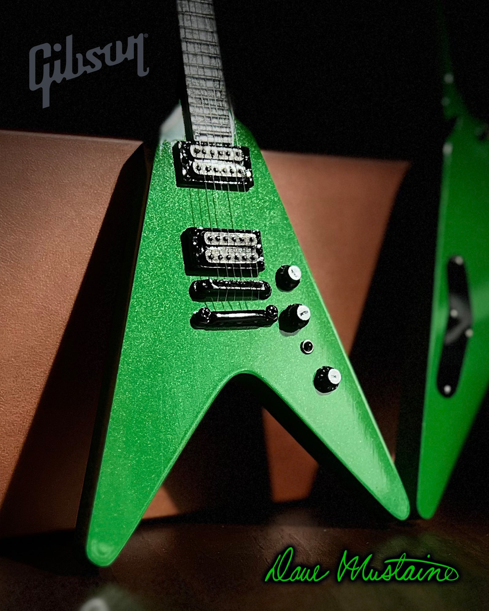 DAVE MUSTAINE GIBSON FLYING V EXP RUST IN PEACE ALIEN TECH GREEN MINI GUITAR MODEL