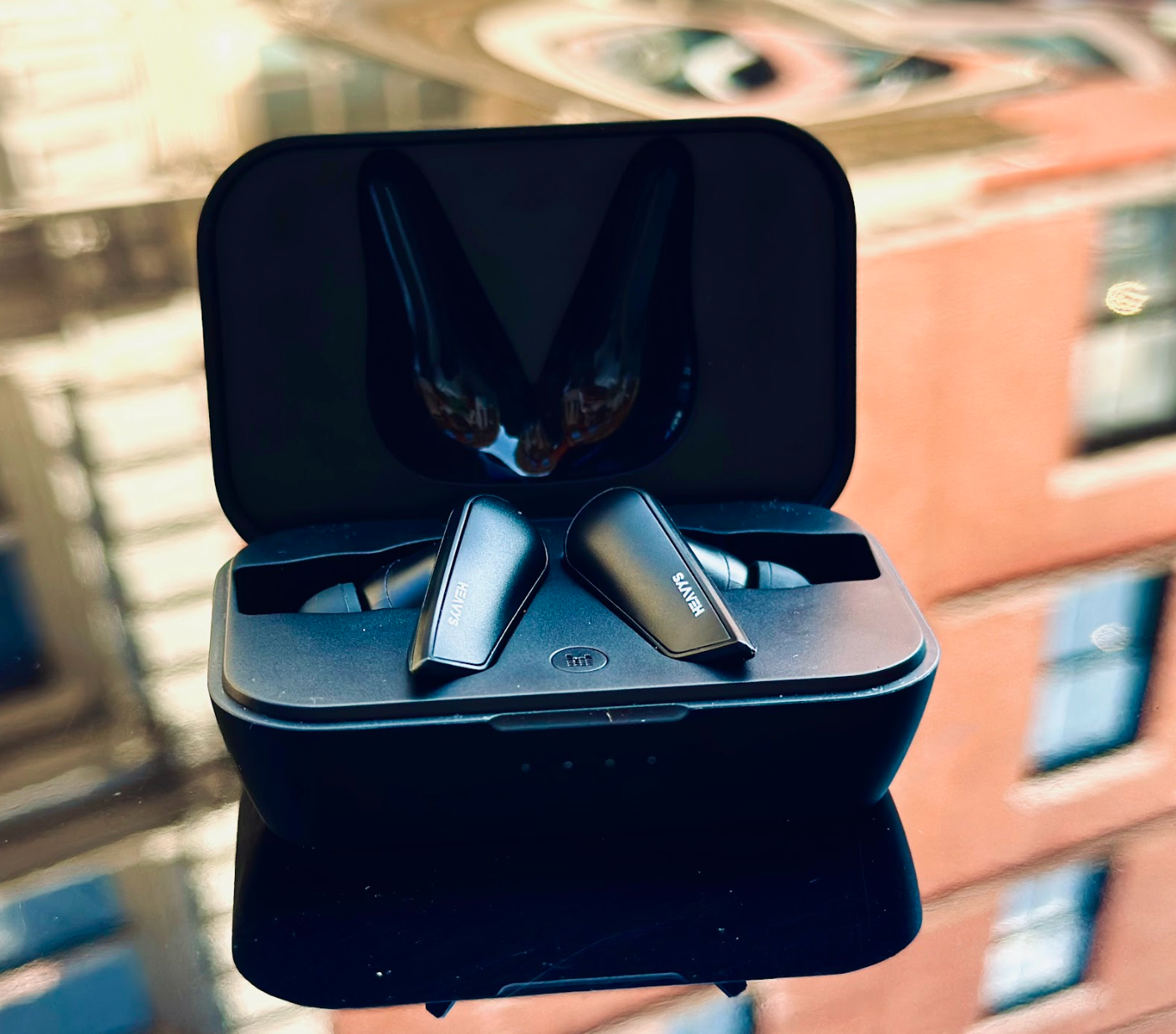 HEAVYS WIRELESS EARBUDS