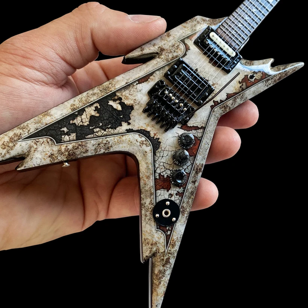 ギター DEAN Dime RAZORBACK PANTERA PANTERA - DEAN DIMEBAG - RUST RAZORBACK MINI GUITAR